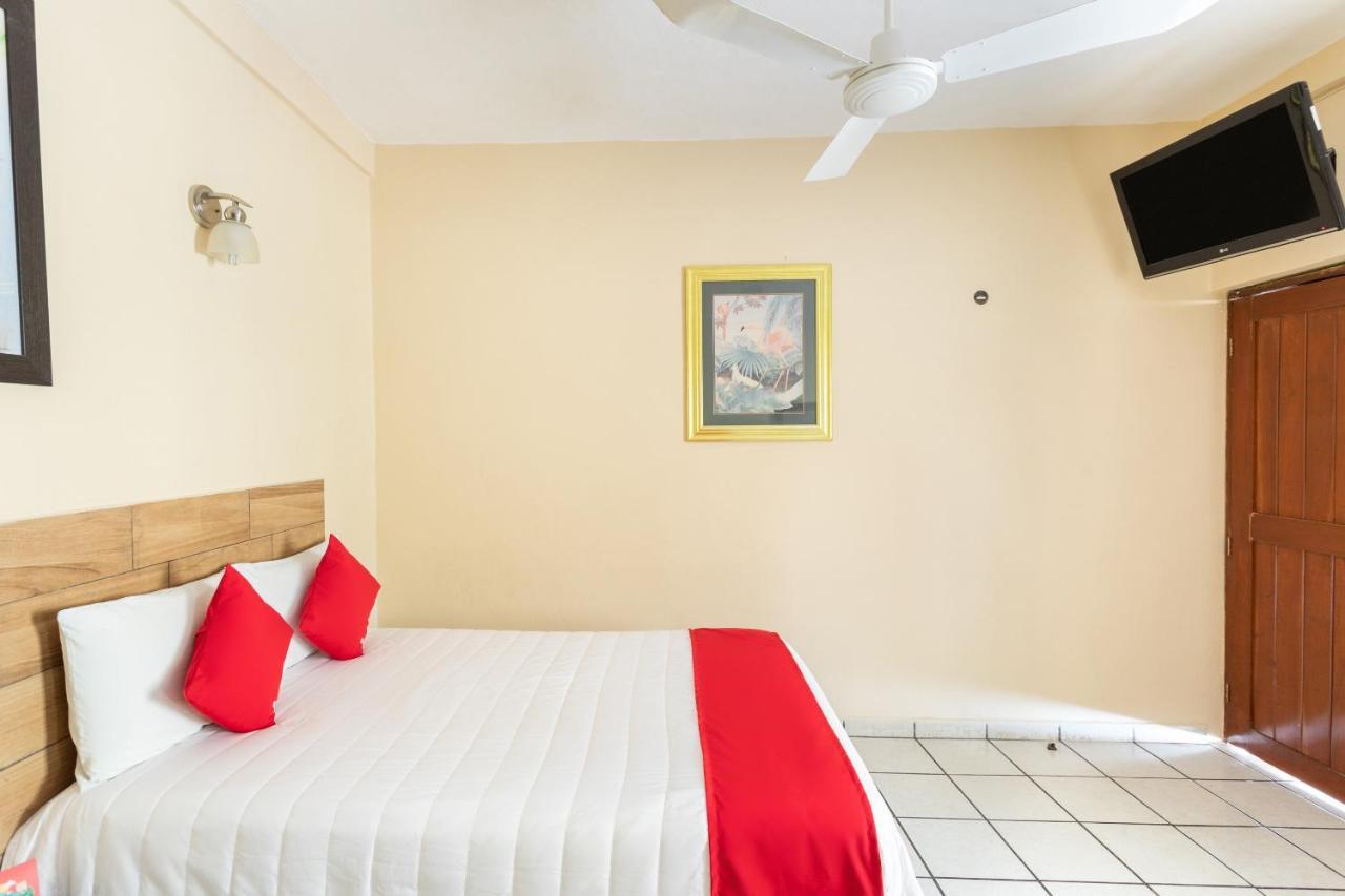 Hotel Costa Azul チェトゥマル エクステリア 写真