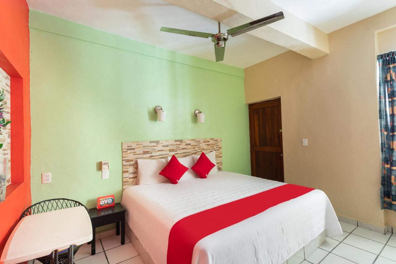 Hotel Costa Azul チェトゥマル エクステリア 写真