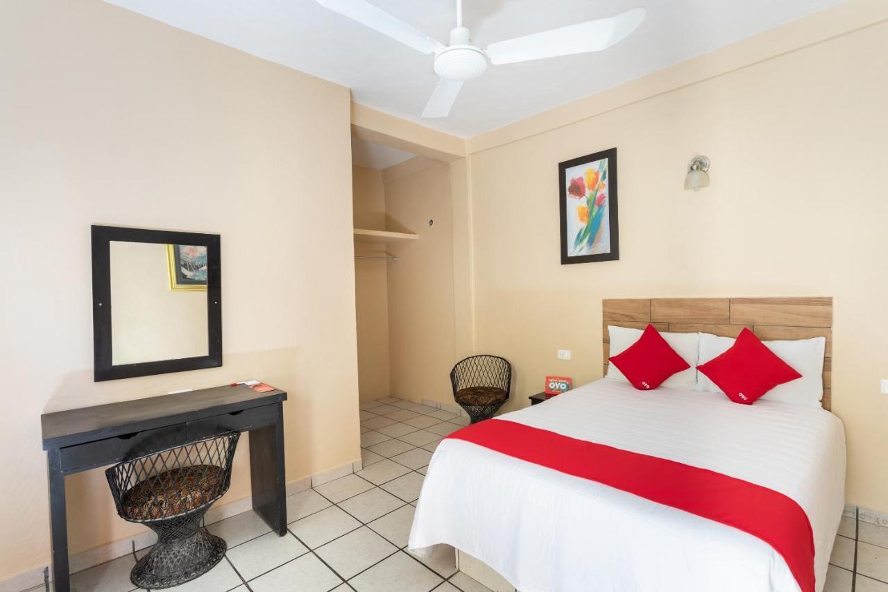 Hotel Costa Azul チェトゥマル エクステリア 写真