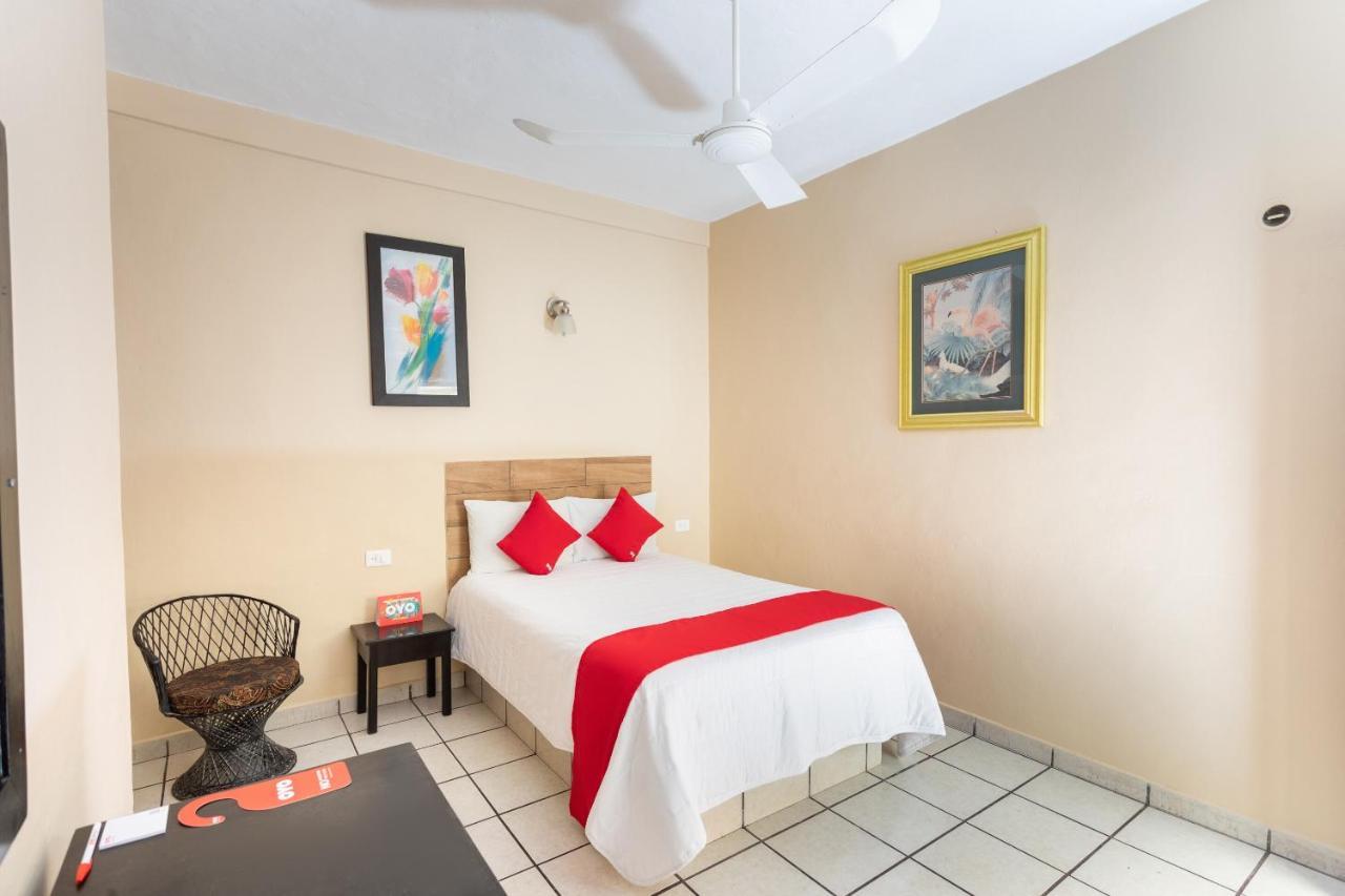 Hotel Costa Azul チェトゥマル エクステリア 写真