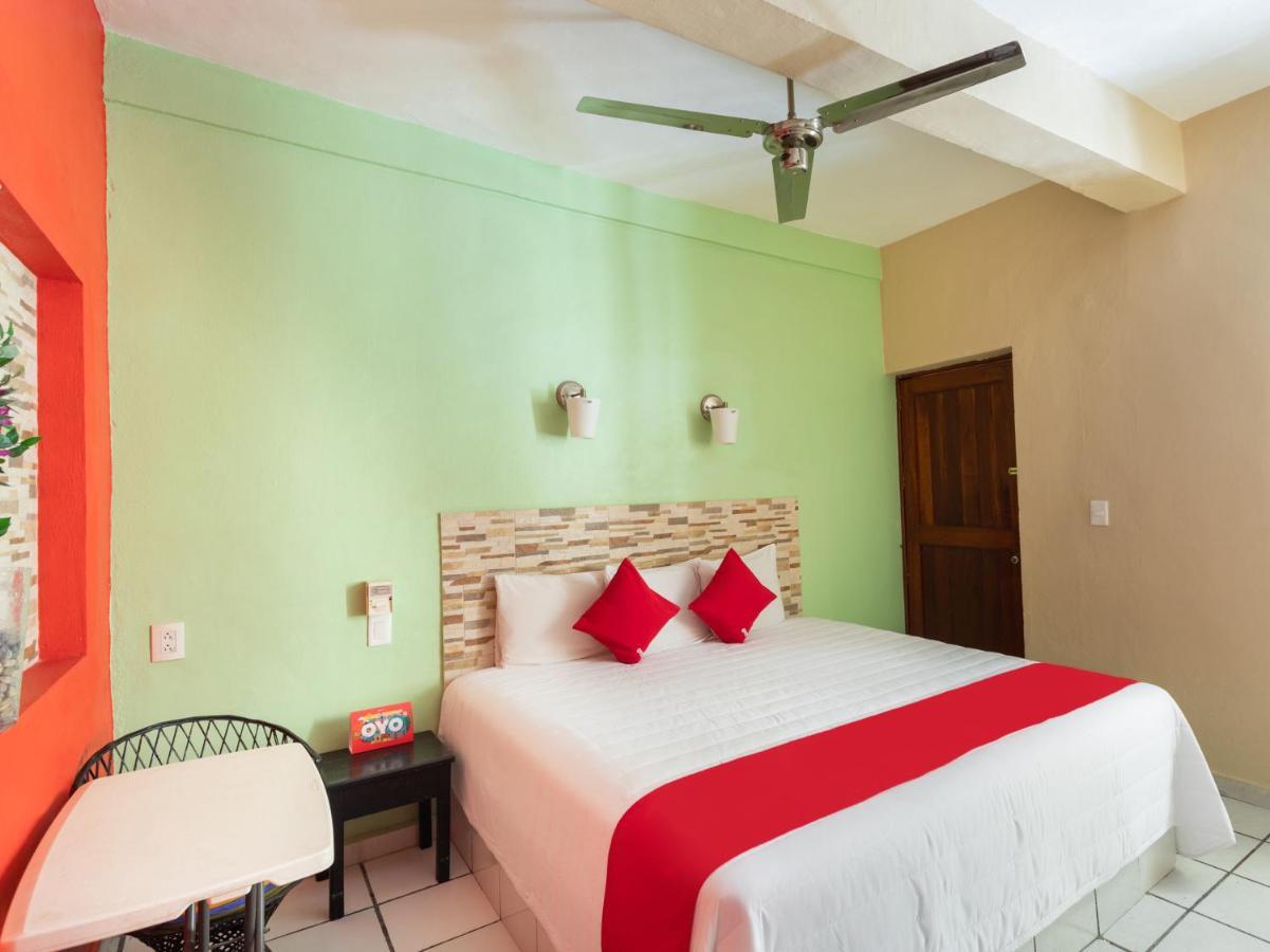 Hotel Costa Azul チェトゥマル エクステリア 写真