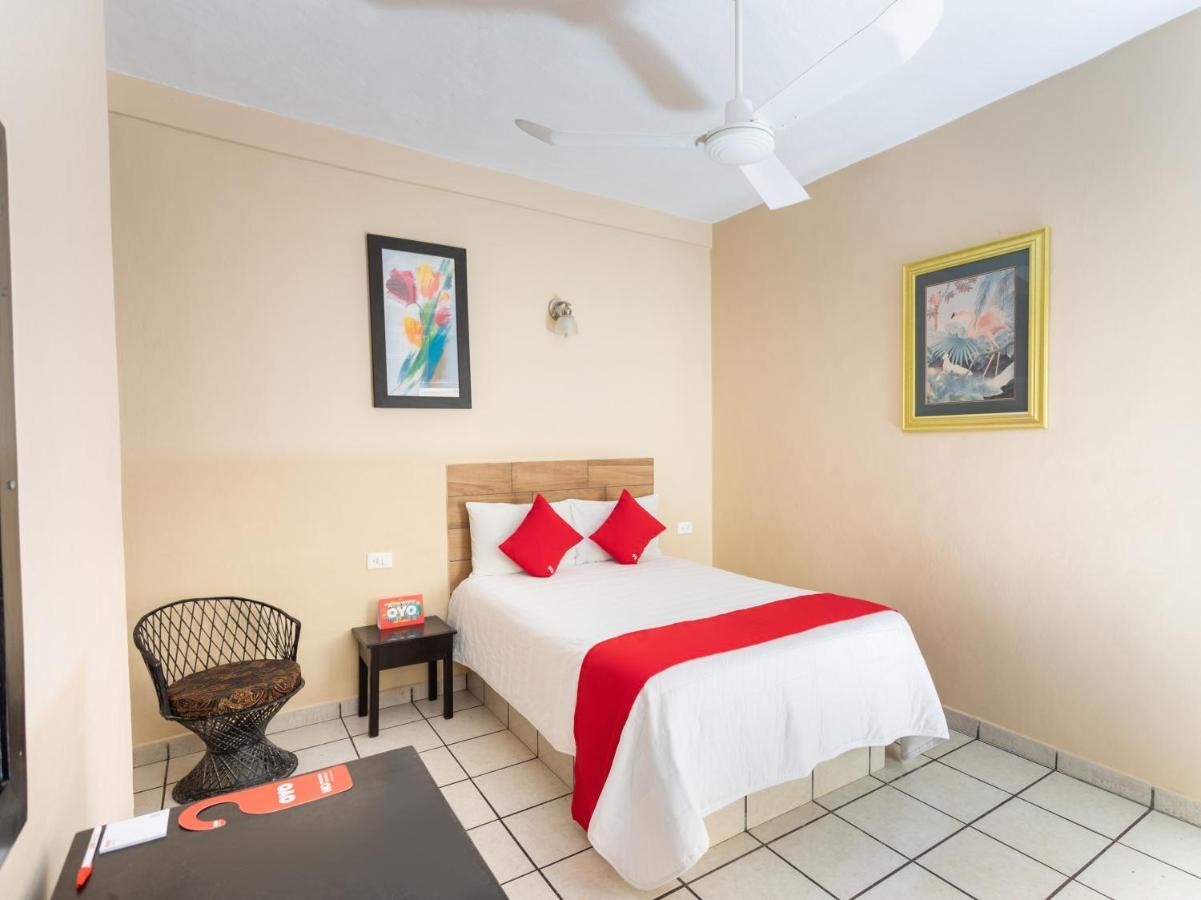 Hotel Costa Azul チェトゥマル エクステリア 写真